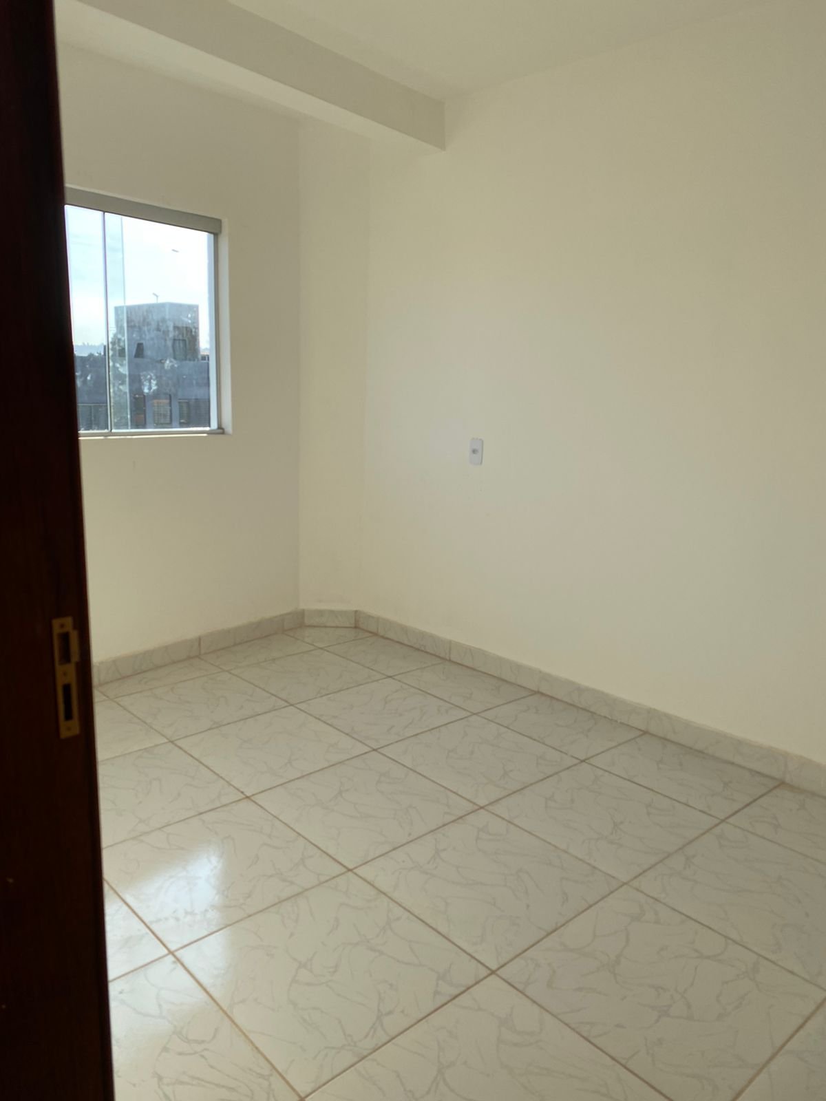 Edifício na estrutural - Fotos