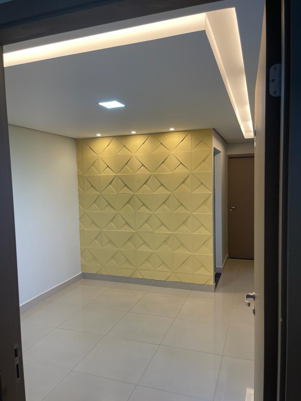 Apartamento reformado no Jardins Mangueiral, 2 quartos, nascente 02